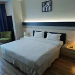 Lintas Platinum Hotel