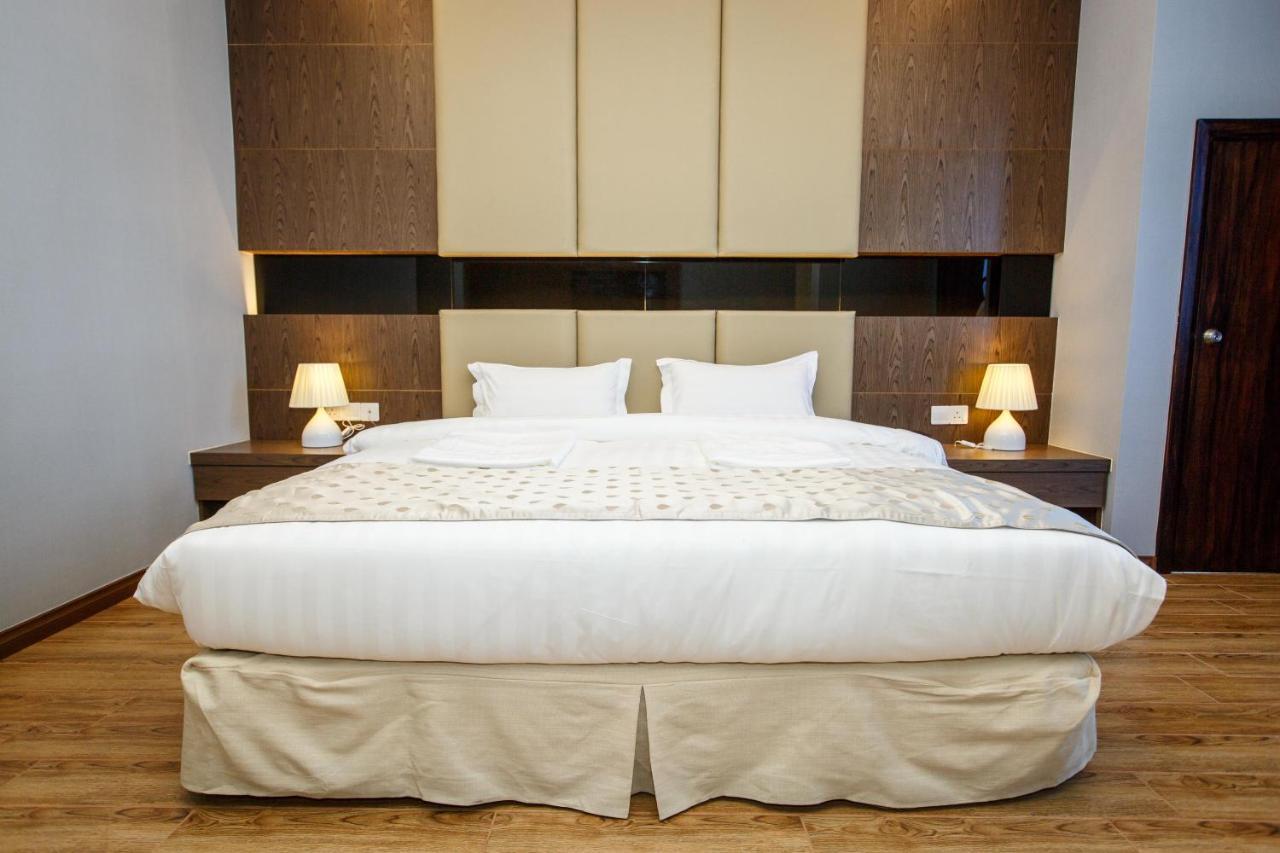 Hotel Lintas Platinum 3*